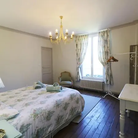 Villa Splendid Mansion In With Heated Pool And Tennis Court