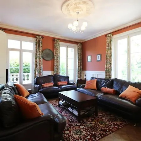 Villa Splendid Mansion In With Heated Pool And Tennis Court