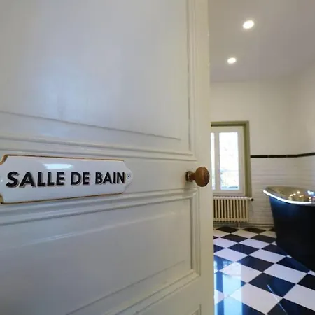 Splendid Mansion In With Heated Pool And Tennis Court Villa Sarlat-la-Canéda