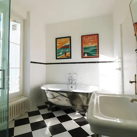 Splendid Mansion In With Heated Pool And Tennis Court *