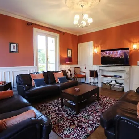Splendid Mansion In With Heated Pool And Tennis Court