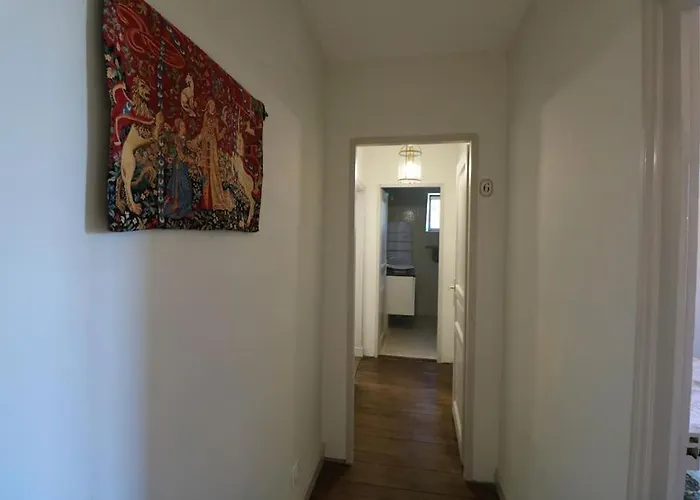 Splendid Mansion In With Heated Pool And Tennis Court Villa