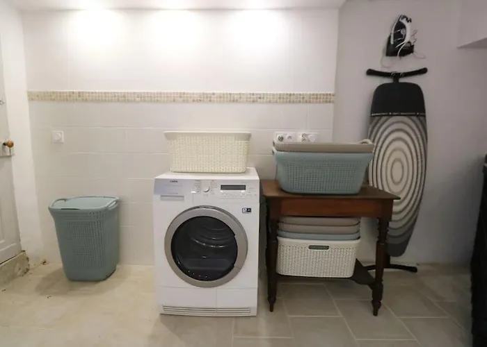 Villa Splendid Mansion In With Heated Pool And Tennis Court *