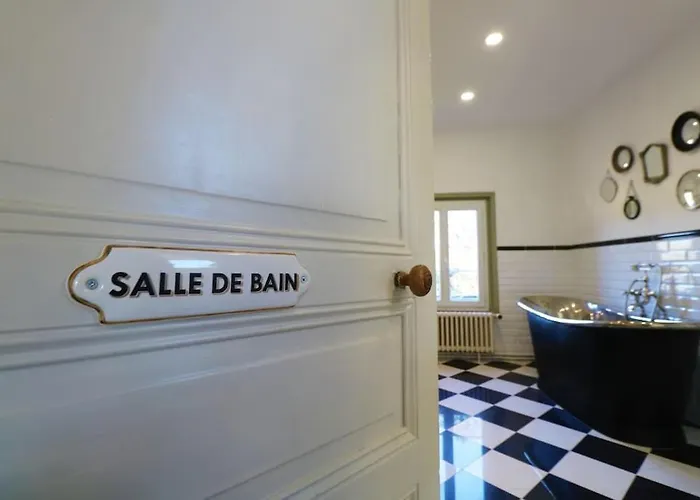 Splendid Mansion In With Heated Pool And Tennis Court Villa Sarlat-la-Canéda